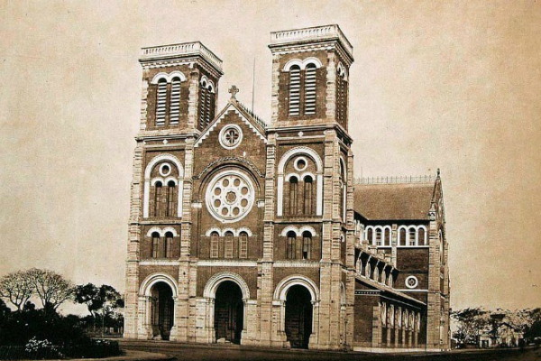 Dấu ấn 138 năm Nhà thờ Đức Bà với Sài Gòn